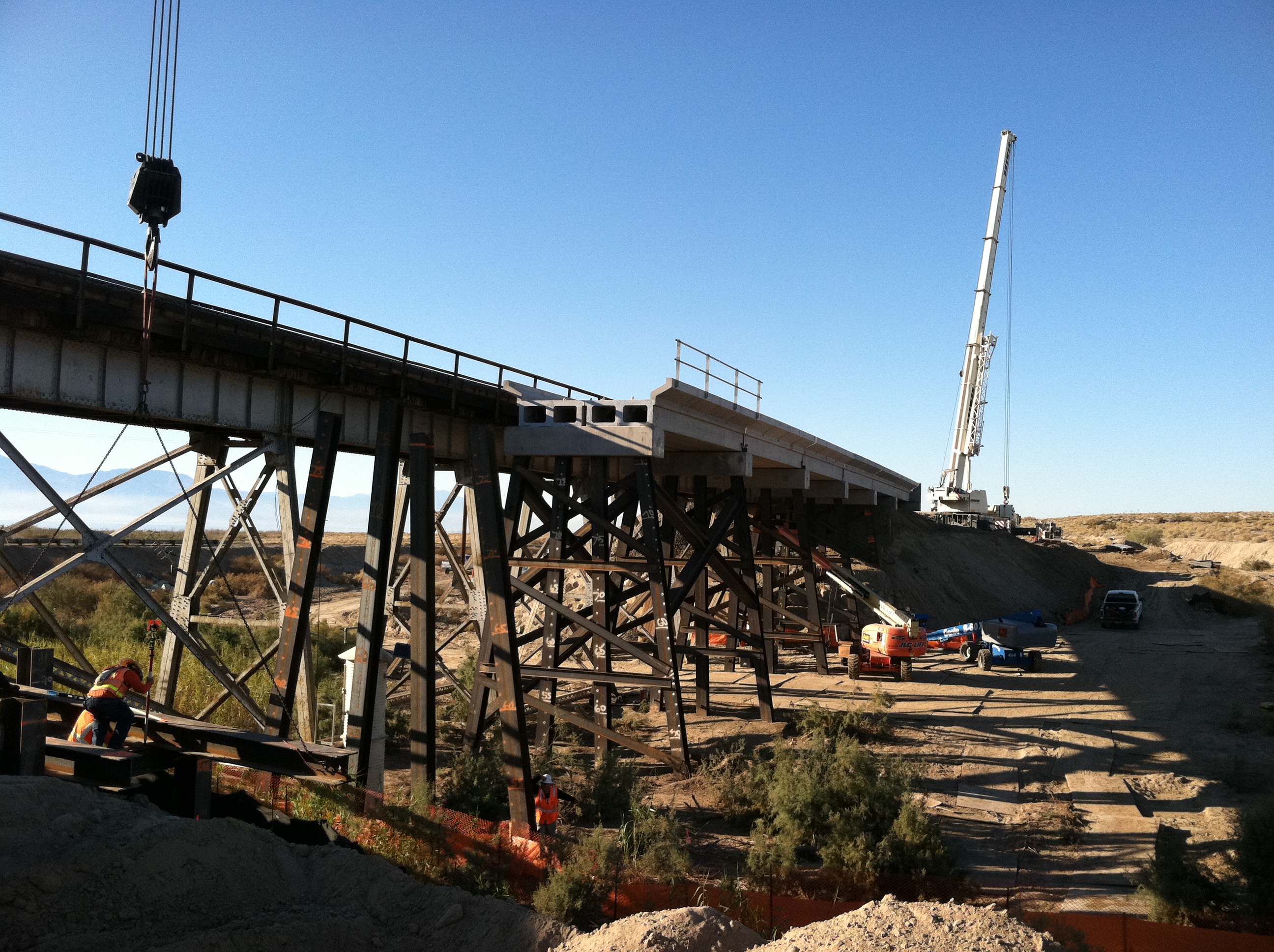Brewer Crane Building Salt Creek Bridge